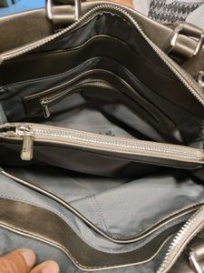 CHARLES AND KEITH OG MEDIUM TOTE BAG PEWTER