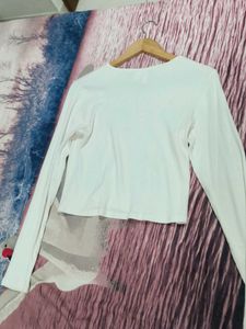 H&amp;M White Long Sleeve Crop Top