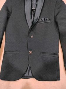 🆕Black Shinning Designer Blazer With Freebie 🆕