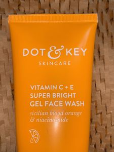 Dot &amp; Key Vit C+ E Gel Face Wash
