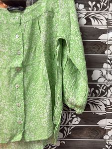 Floral Green Button-Up Top