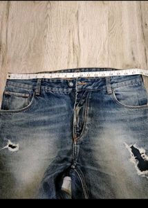 sc2755 HRX Distressed Jeans size 36
