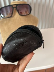 Stylish Black Sunglasses 🕶️
