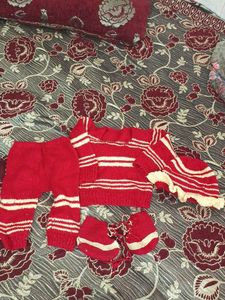 Woolen Set In Sale