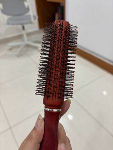 Vega Round Hair Brush