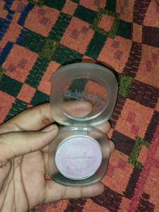 Earth Rhythm Highlighter Eyeshadow All In One