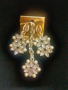 Earing Mang Tika New Condition Hurry Up