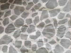 Women Off-white and Grey Printed Stole