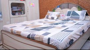 Beautiful Multicolour Fitted Double Bedsheet