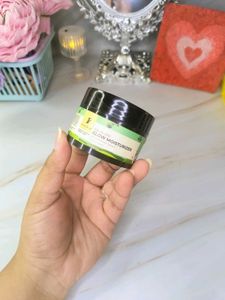 Pilgrim Squalane Glow Moisturizer
