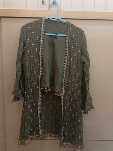 ready made choli and skirt with shrug (dark grey)