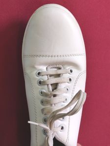 White Stylish Sneakers | 25 - 26 cm |