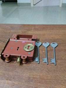 Door Locks  8 Levers & 3 Keys