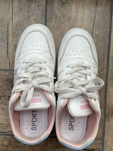 Women’s White Sneakers
