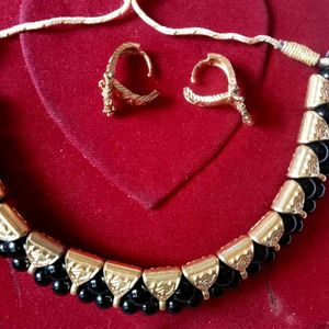 Necklace with Bali earrings