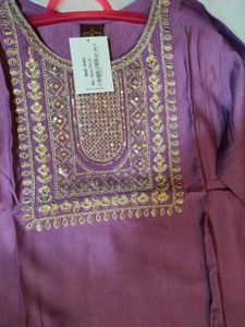 ♥️Brand New Silk Embroidered kurta &amp; pant set♥