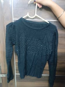 Black Winter Top 🖤