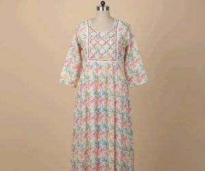 Elegant Floral Print Kurta