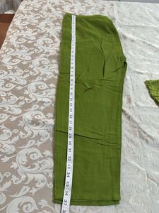 Green Bandhani Print Kurti Set
