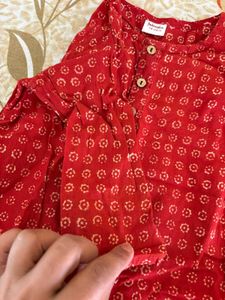 Girls Red Kurti