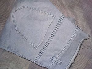 Girl Jeens 28 Waist Good Condition
