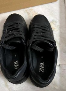 ZARA BLACK MONOCHROME CHUNKY SOLE SNEAKER 41