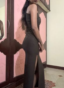 Chic One-Shoulder Midi Dress