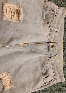 Price Drop ‼️Torn Distress Jeans