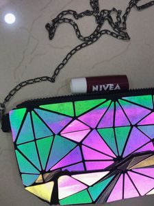Monochromatic Flash-sensitive Handbag