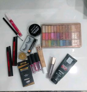 Makeup Bundle: Eyeshadow, Lipstick & More!