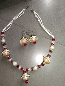 Beaded Necklace & Earring Set