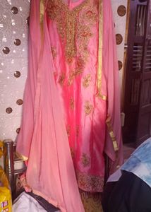 💕Pink Festive Or Party Wear Suit
