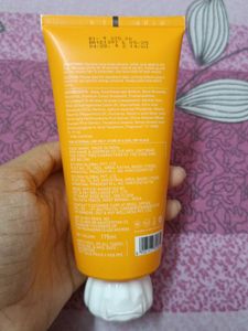Dot &amp; Key Face Wash