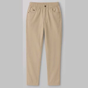 Casual straight leg pant.