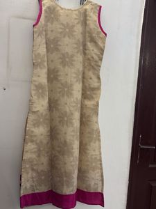 Embroidered Sleeveless Kurti