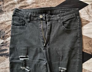 Urbanic Black Distressed Slim Fit Jeans For Women