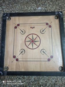 Carom Board With Free Powder