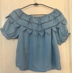 Off-shoulder Lace Top