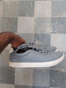 Casual Blue/Gray Sneakers