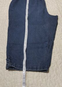 Women Capri Size 36
