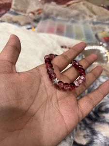 Red crackle Beaded Star Bracelet