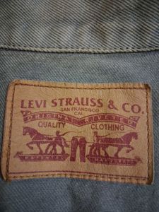 Levi&#39;s Denim Trucker Jacket - Acid Wash