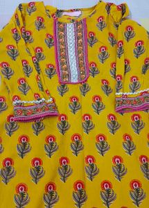 Women Medium Size Kurta Pure Cotton