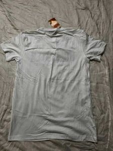 Hollister T-shirt
