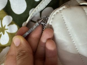 New Kendall + Kylie Bag With Pouchette(Check Flaws