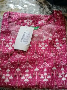 XXL Printed Kurti with Silver Necklace