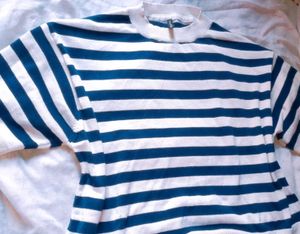 🎀Trends Blue And White Top🎀