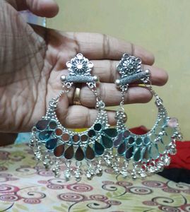 Earings