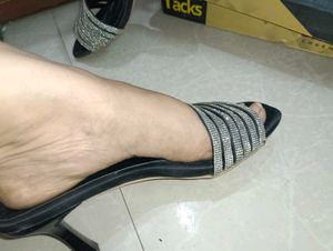 Stelatoes Heels With Stone Work
