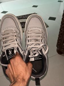 Like New | Red Tape Casual Sneakers - Size 6